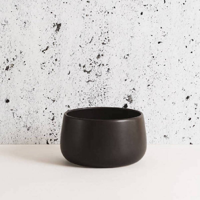 Gharyan Stoneware Stoneware Serving Bowl | Ewa 68 oz In Black