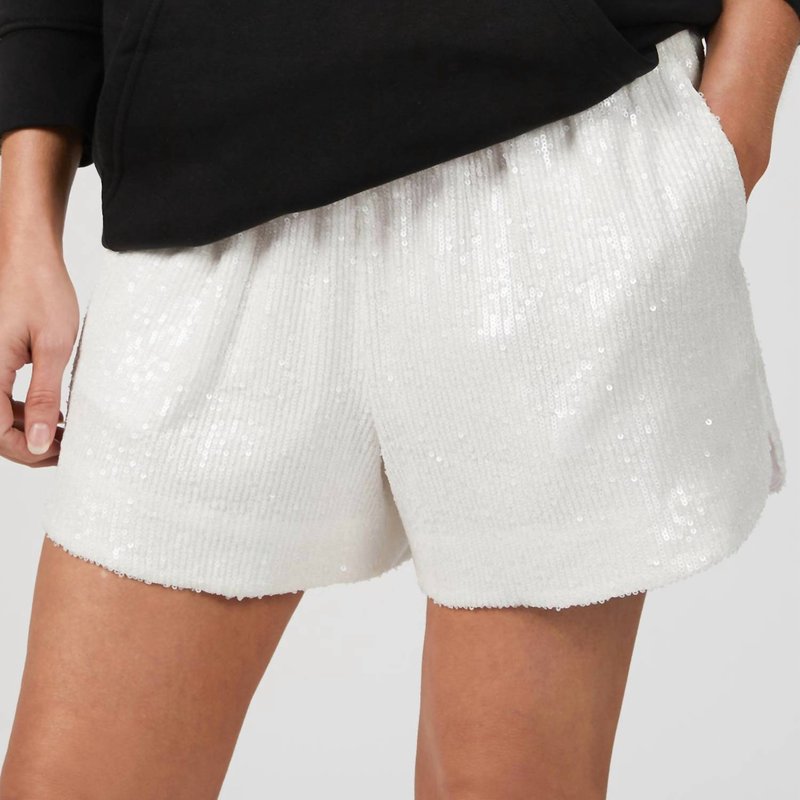 Shop In The Mood For Love Cash Shorts In White