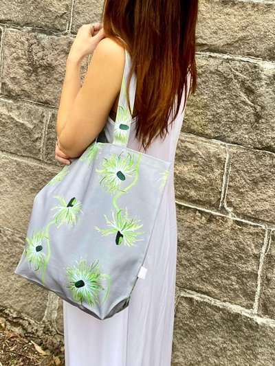 India & Purry Tote Bag: Thistle on Grey product