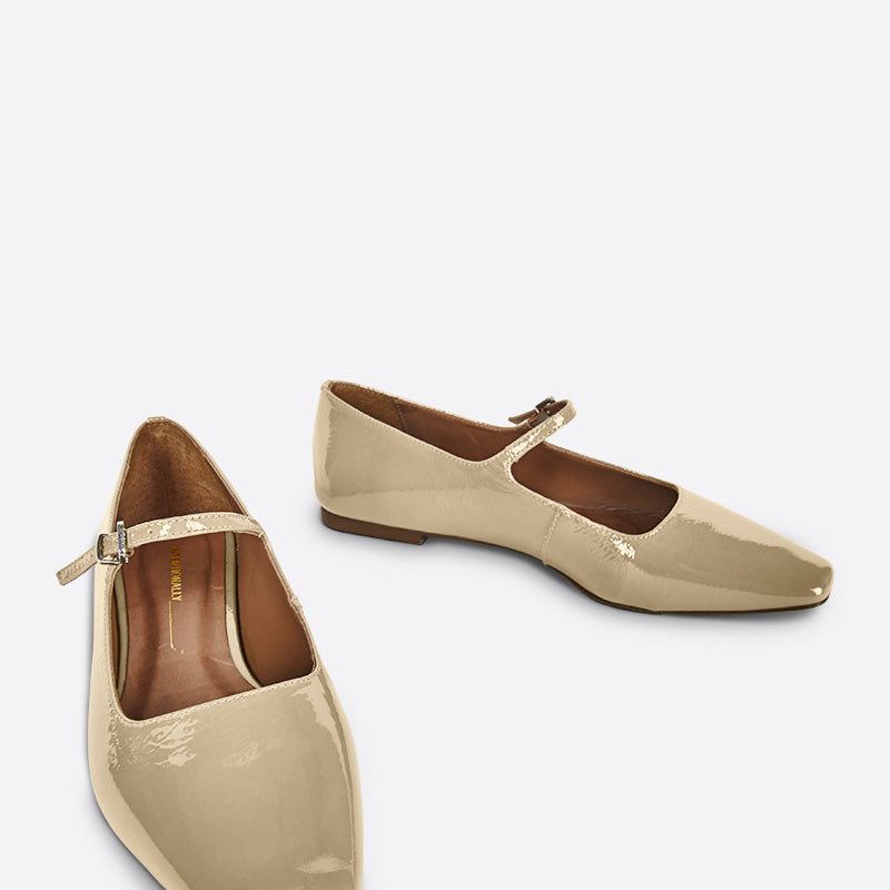 Intentionally Blank Helsinki Mary Jane Natural Sole Flat In Brown