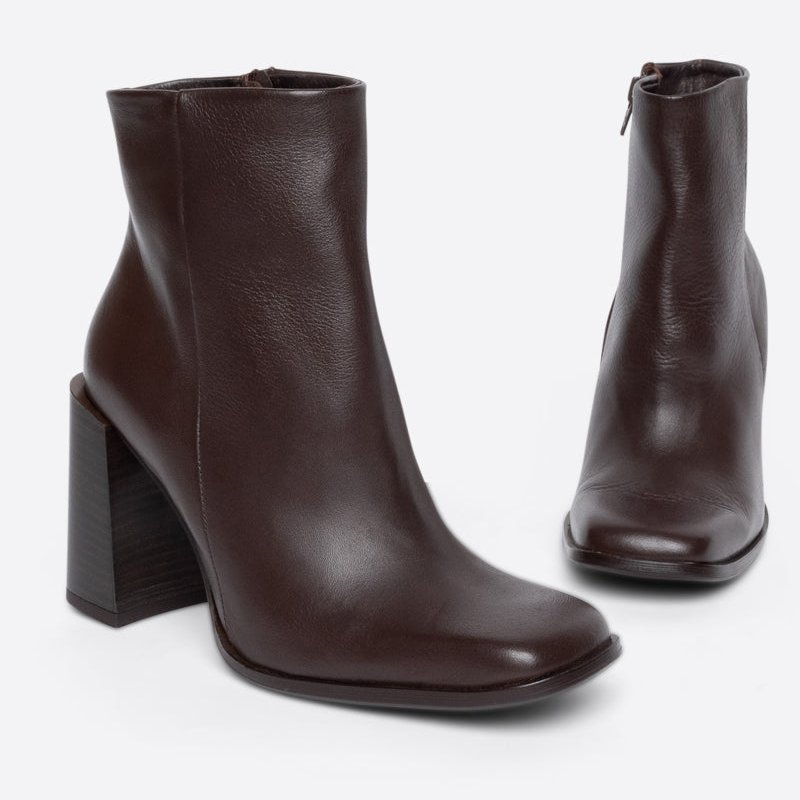 Intentionally Blank Passage Heeled Boot In Brown