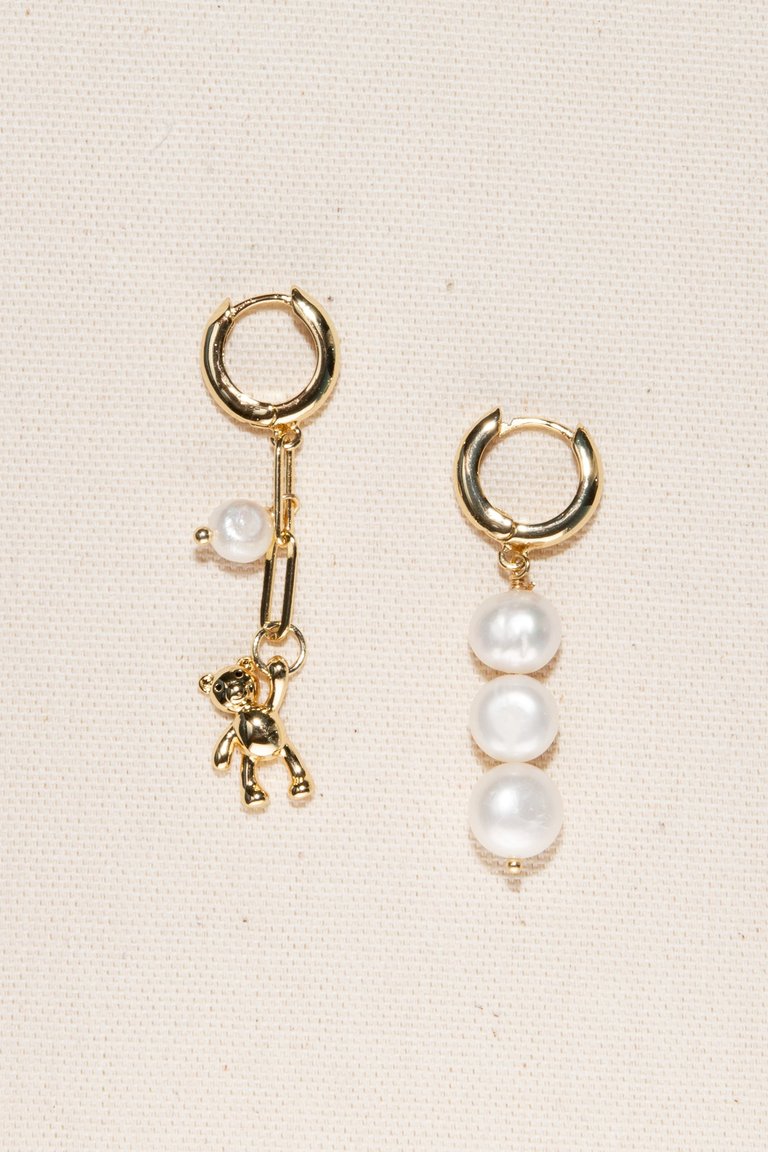 Help Me Sully Earrings - Freshwater Pearl Earrings