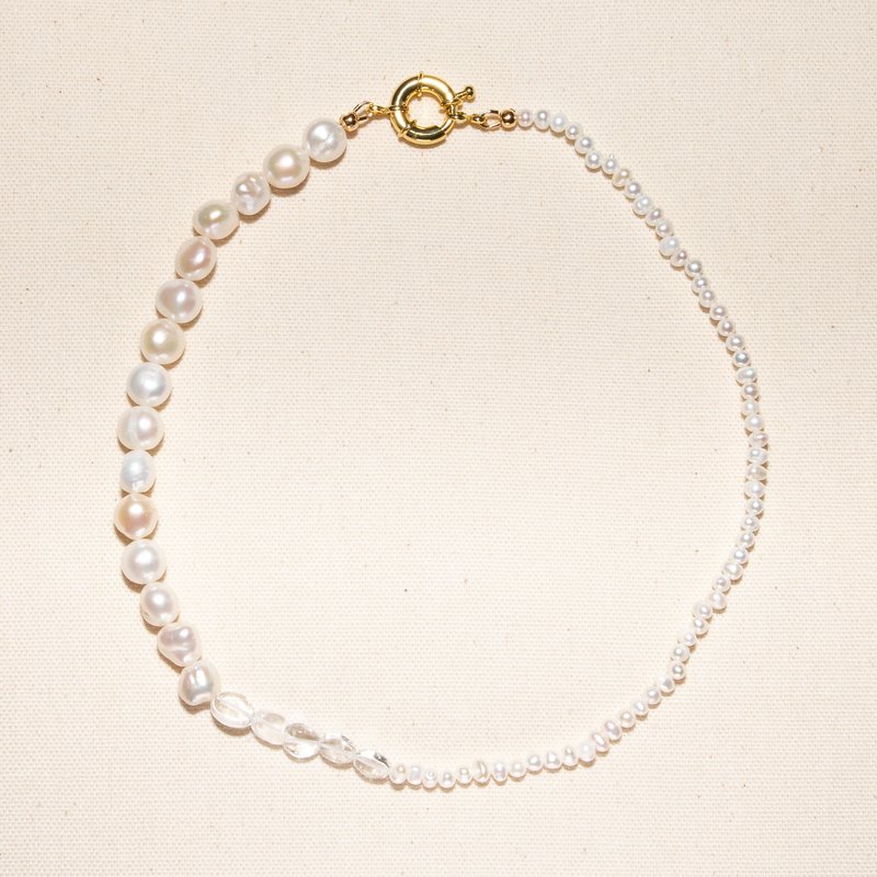 Joey Baby Zosia Necklace In White