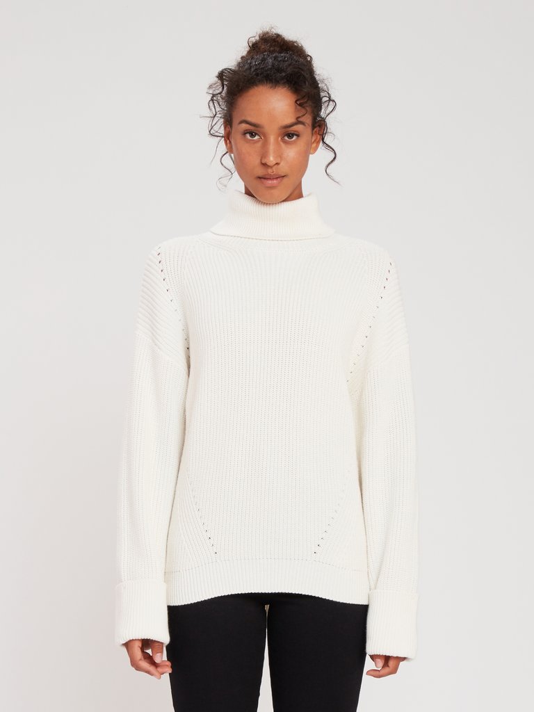 Aleck Turtleneck Sweater - White