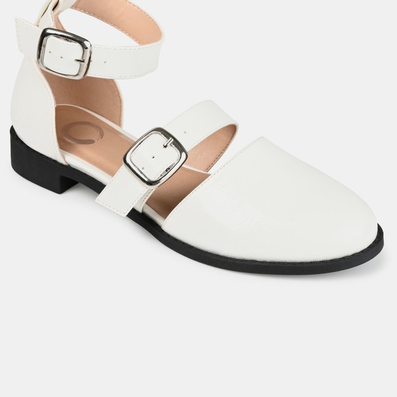 Journee Collection Women's Constance Flat In White