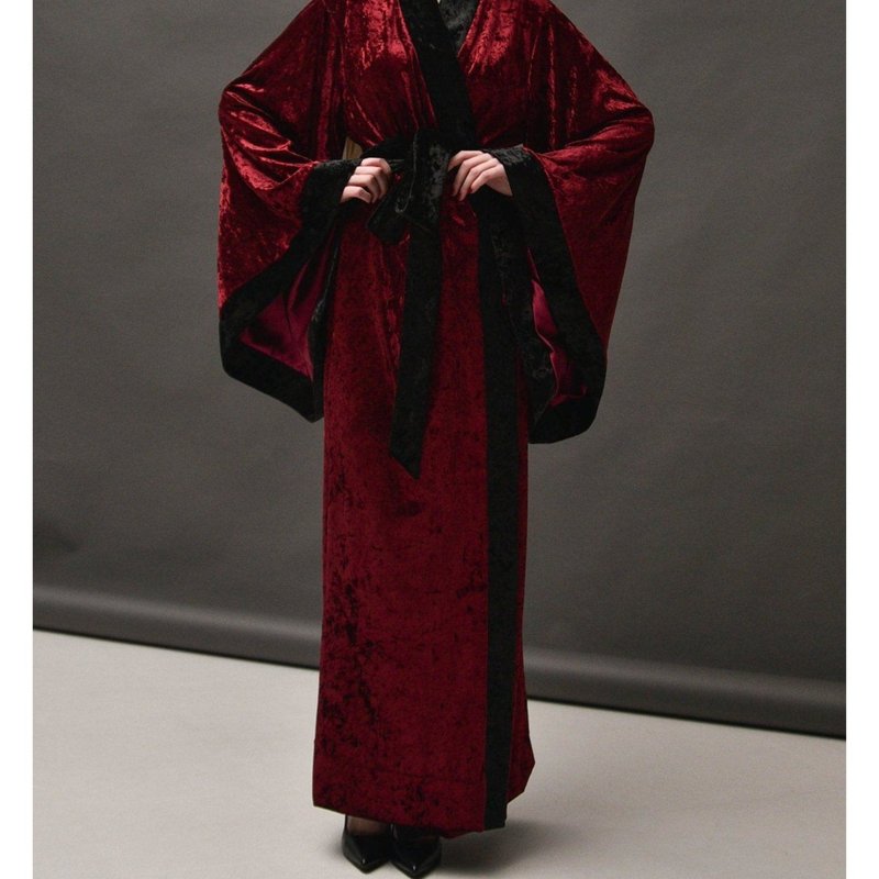 Kâfemme Long Crushed Velvet Kimono In Red