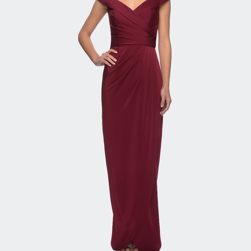 La Femme Long Jersey Dress With Ruching And Cap Sleeves In Red
