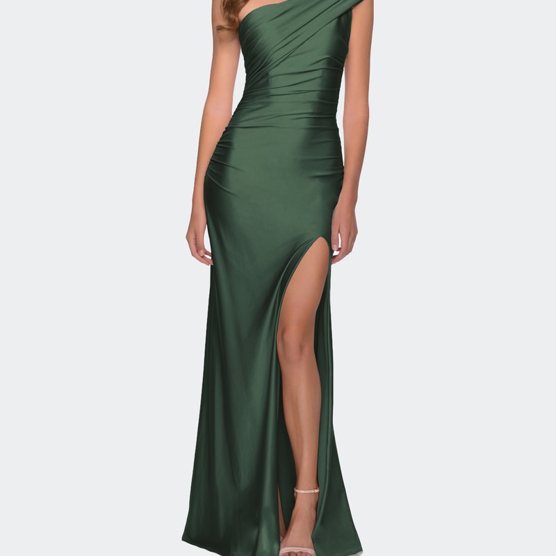 La Femme One Shoulder Shiny Ruched Jersey Gown With Slit In Emerald