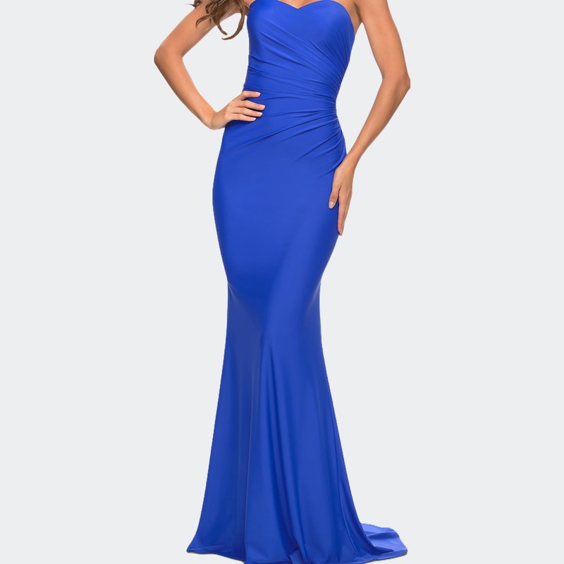 La Femme Sweetheart Strapless Gown With Side Ruching In Blue