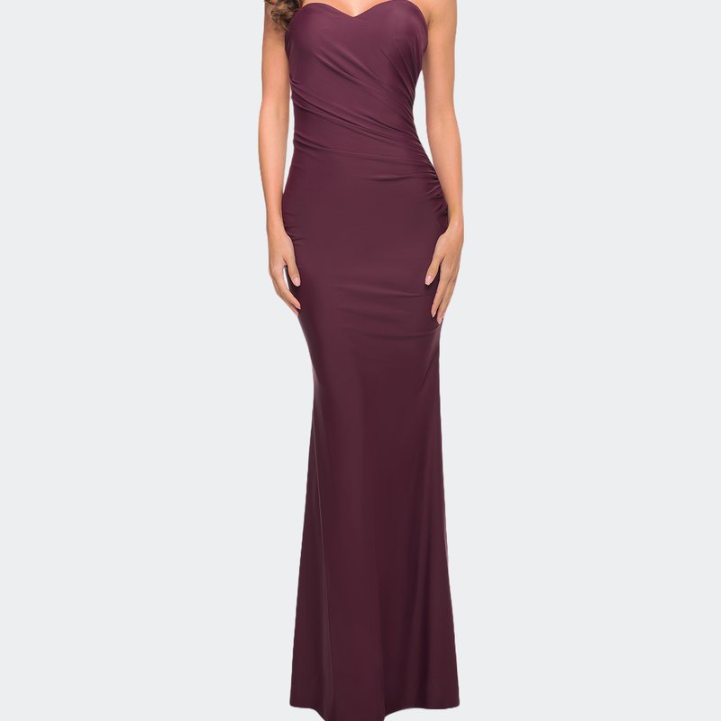 La Femme Sweetheart Strapless Gown With Side Ruching In Dark Wine