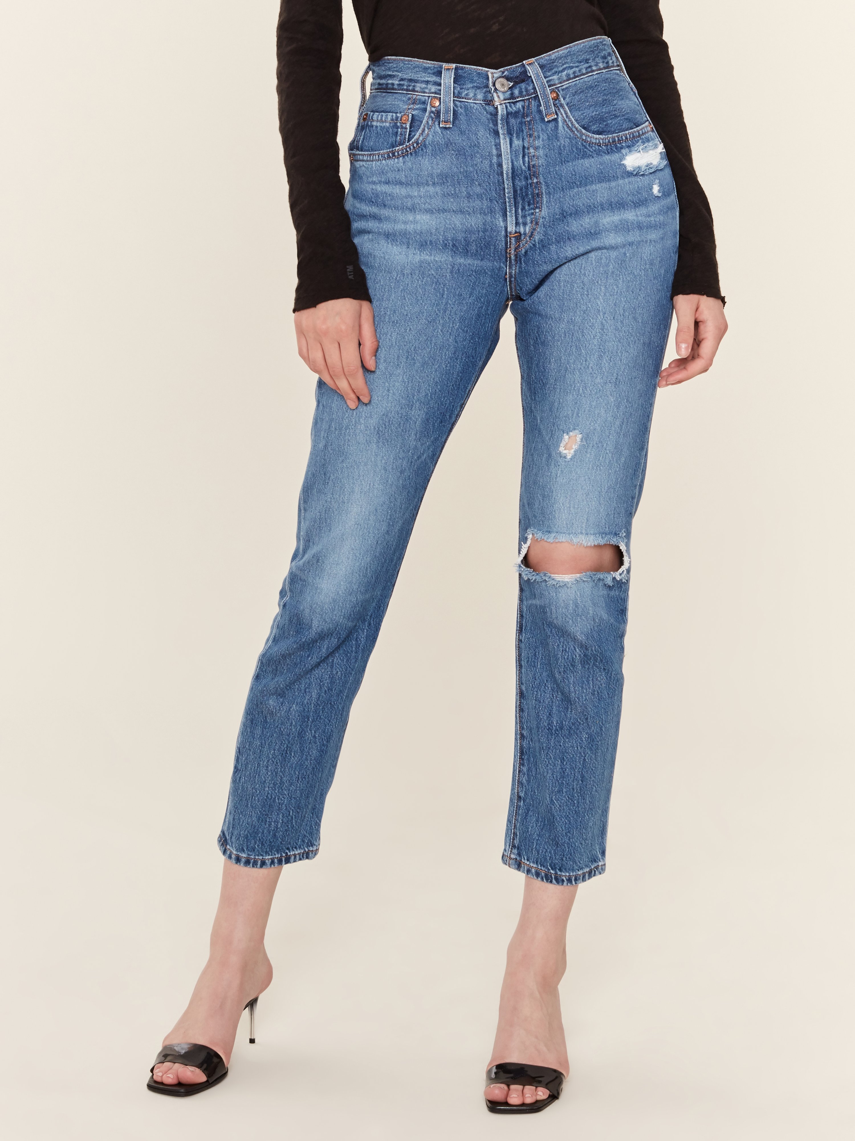Levi's 501 Distressed High Rise Cropped Skinny Jeans In Sansome Street