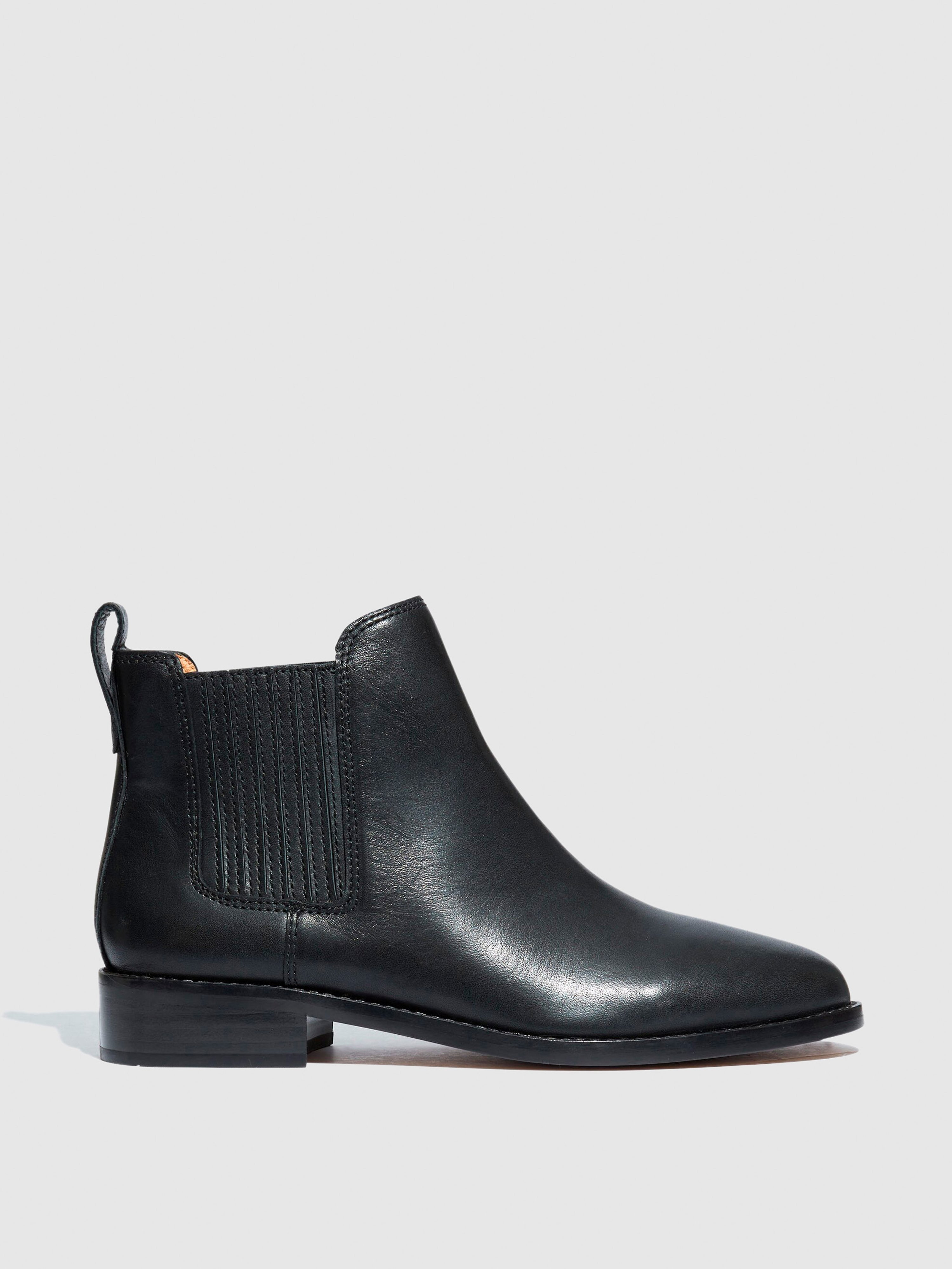 Madewell Ainsley Chelsea Boot In True Black