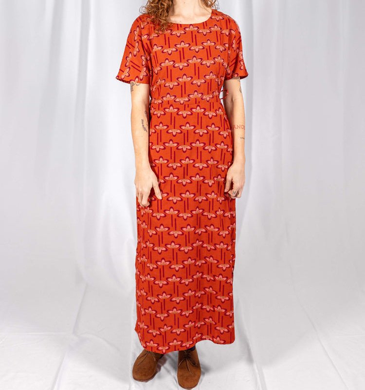 Mata Traders Aimee Maxi Dress Mod Daisy Spiced Coral In Red