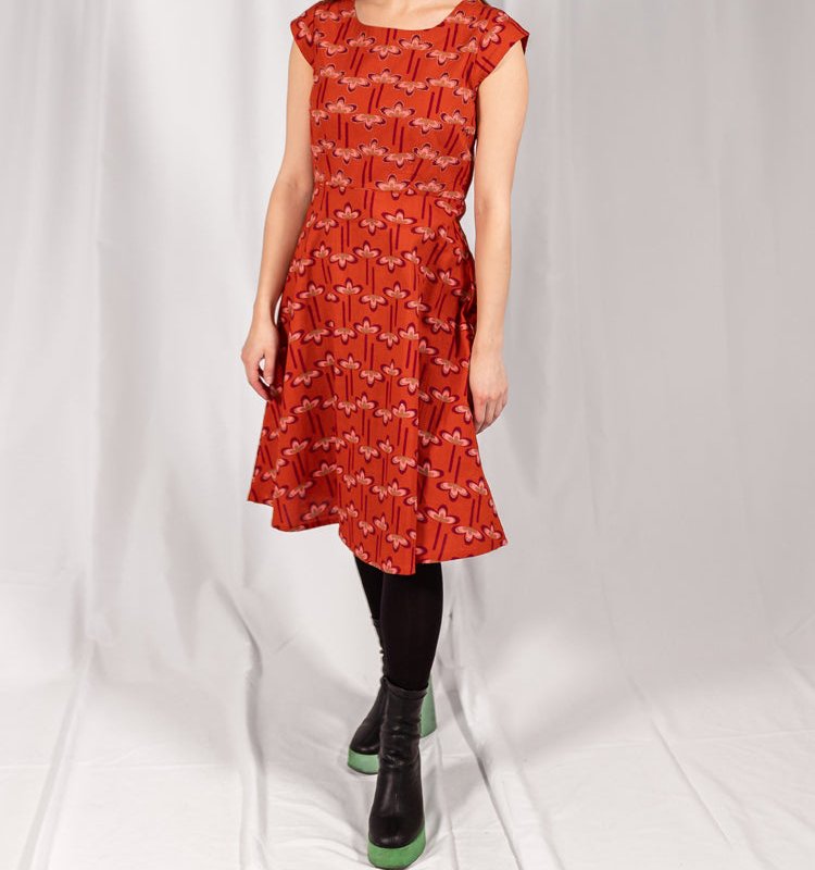 Mata Traders Marseille Dress In Red