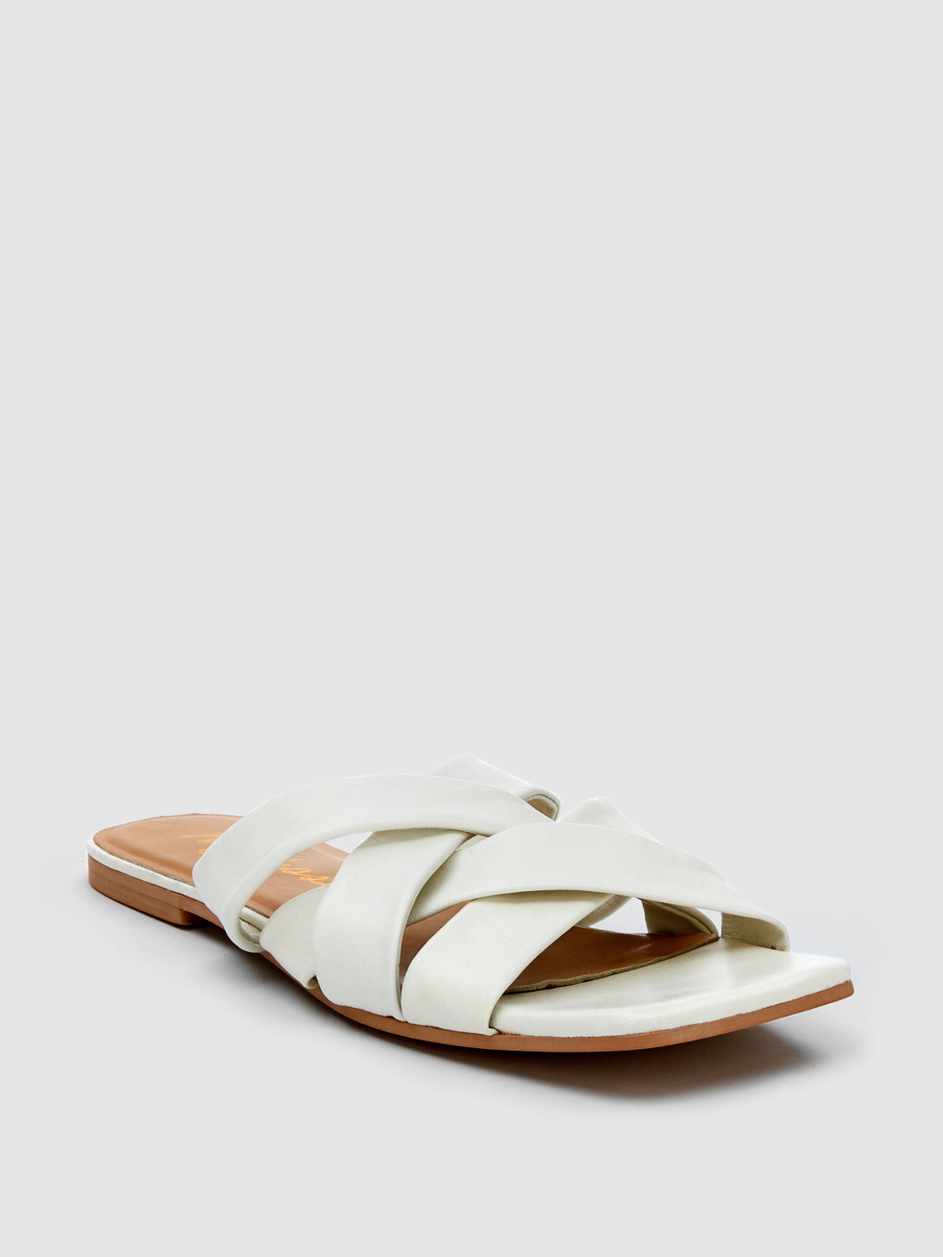Matisse Pressure Sandals In White