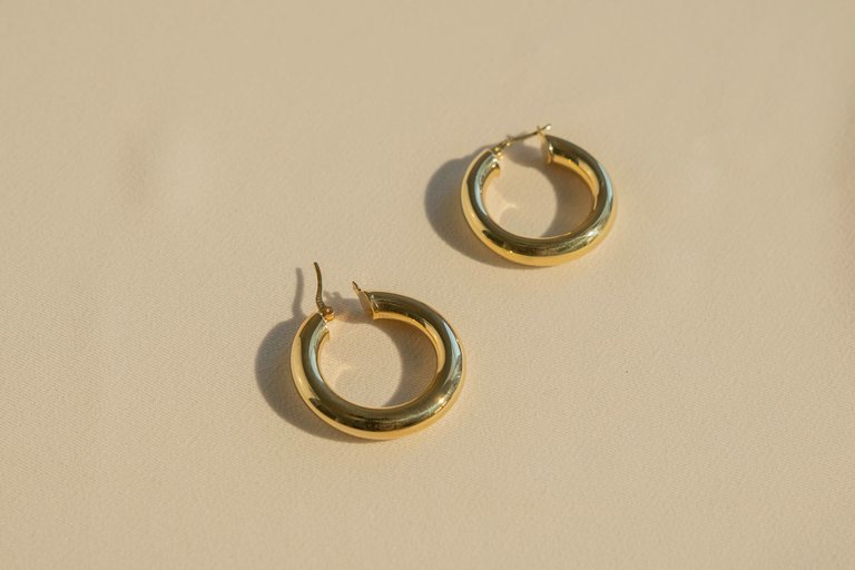 Chunky Gold Classic Hoops - Gold