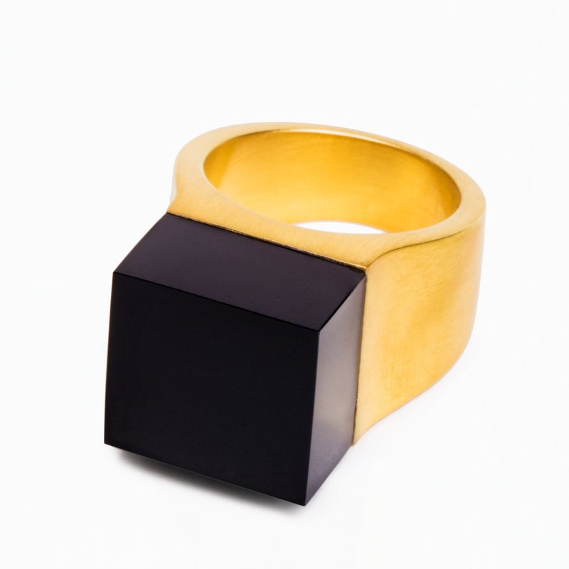 Ming Yu Wang Vector Ring In Black
