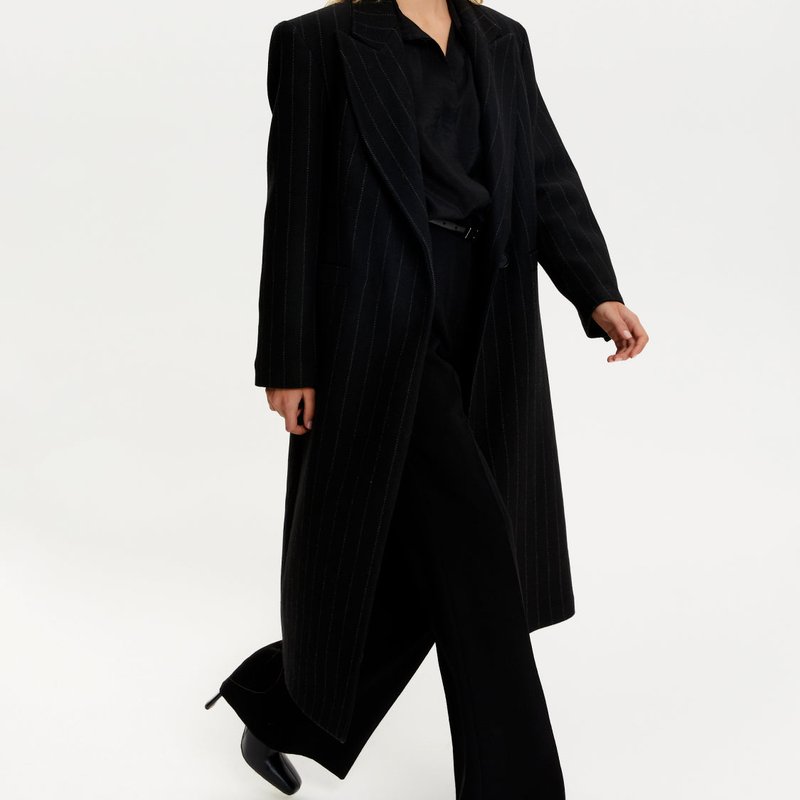 Nocturne Shoulder Pad Wool Blend Coat In Black