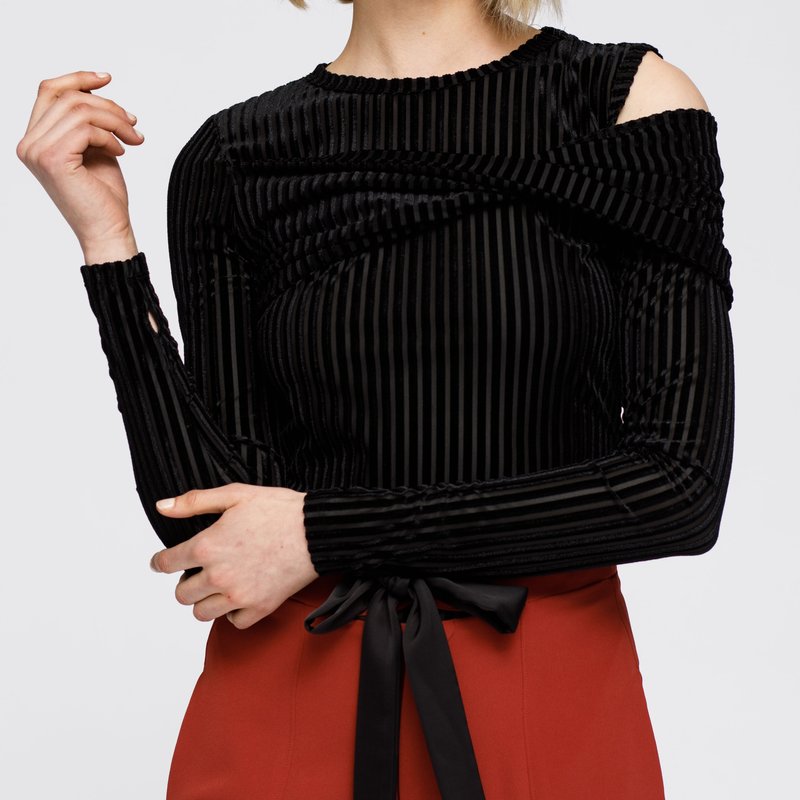 Nurode Open Shoulder Stripe Velvet Top In Black