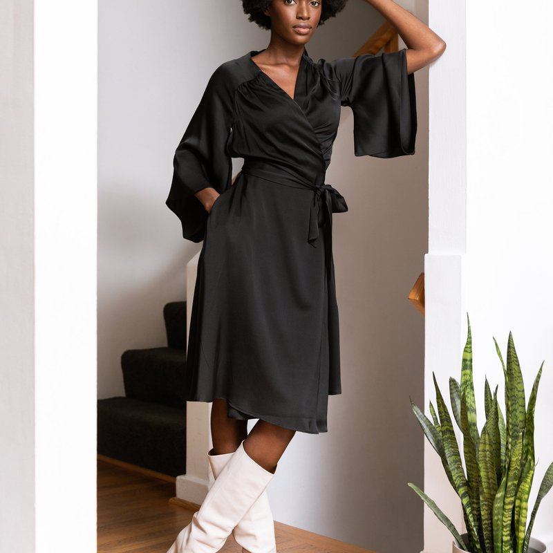 Onīrik Rhia Kimono Dress / Black Silk