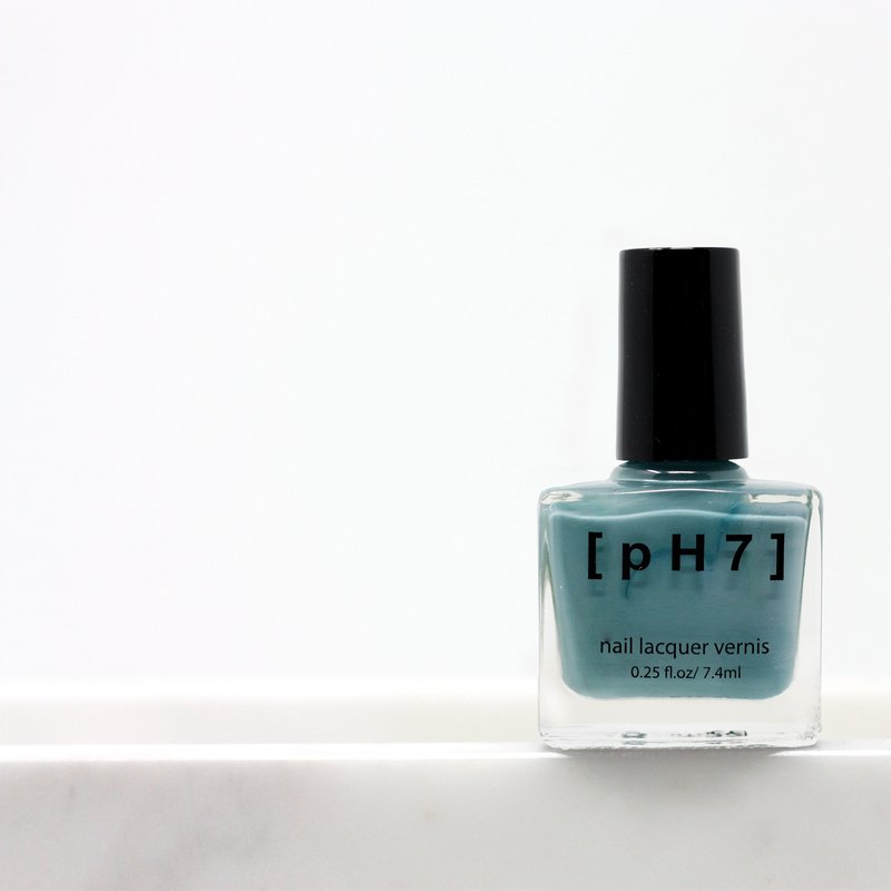 Ph7 Beauty Nail Lacquer Ph046 In Green