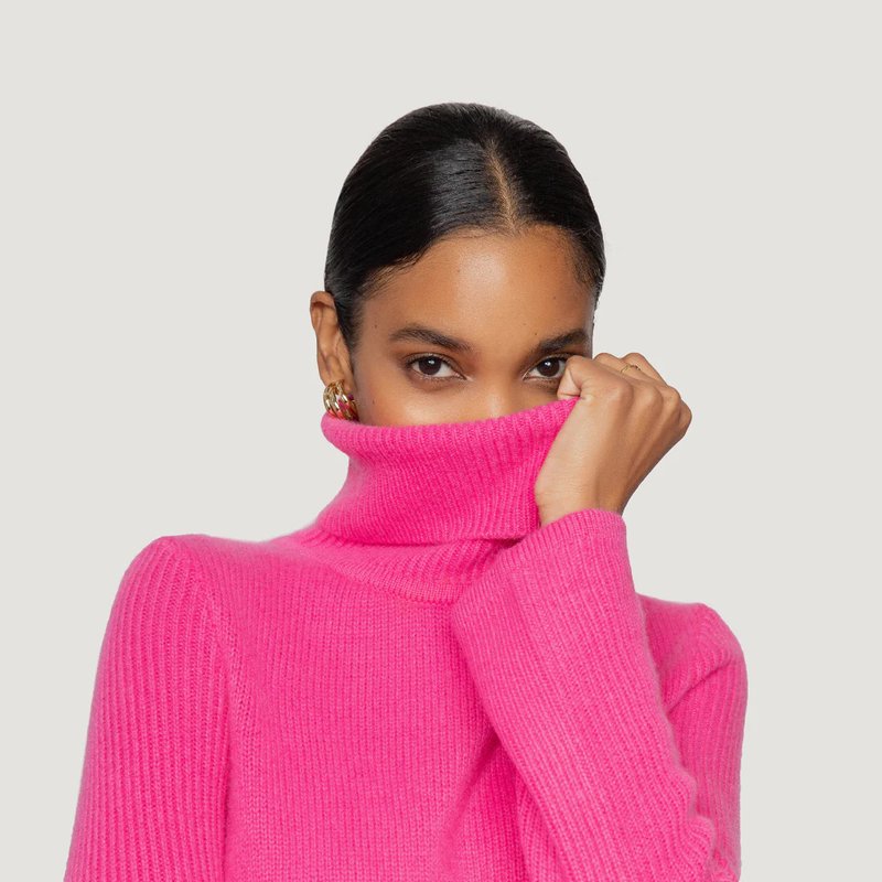 Quinn Double Pocket Cashmere Turtleneck Sweater In Pink