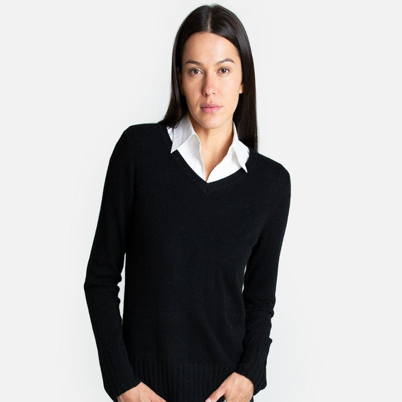 Quinn Kim Cashmere V-neck Sweater In Black