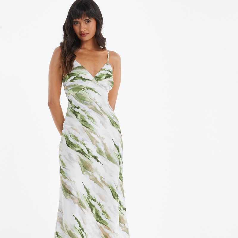 Quiz Women's Abstract Satin Midaxi Slip Dress In Green