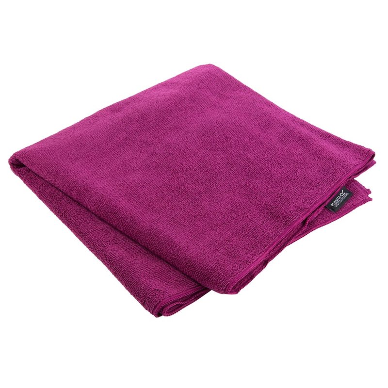 Regatta Great Outdoors Lightweight Large Compact Travel Towel (dark Cerise) (one Size) In Red