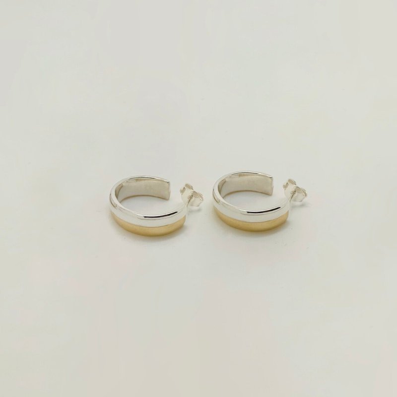 Ruddock Joan Hoop Earrings In Gold