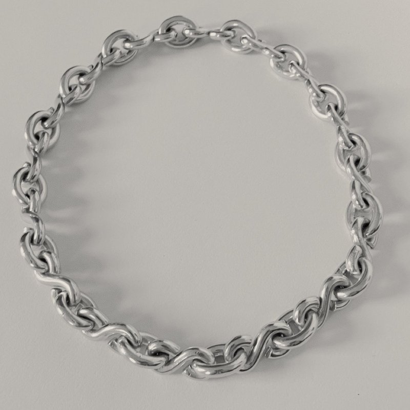 Ruddock Saint Malo Chain Necklace In Grey