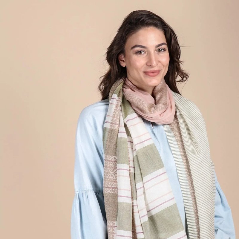 Saachi Style Color Block Striped Scarf In White
