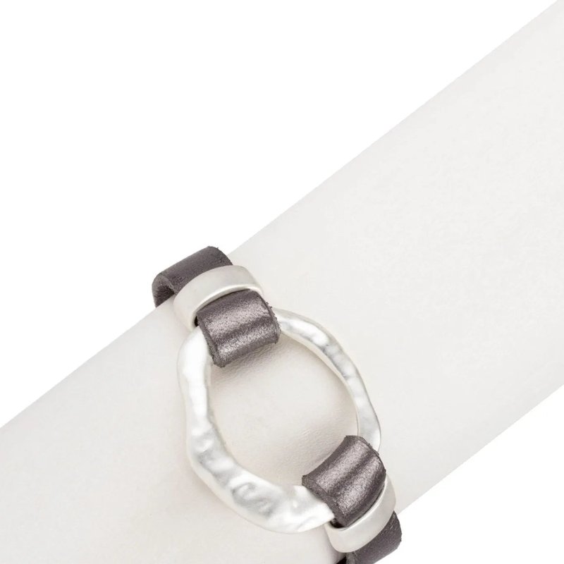 Saachi Style Hammered Metal Leather Bracelet In Grey