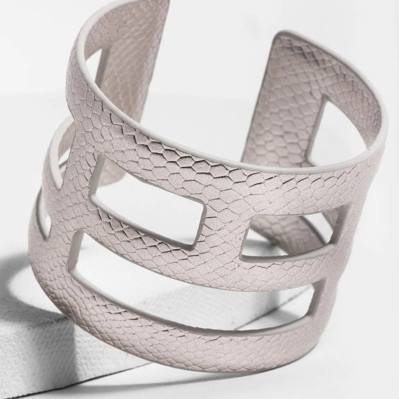 Saachi Style Jaanavar Cuff Bracelet In Grey