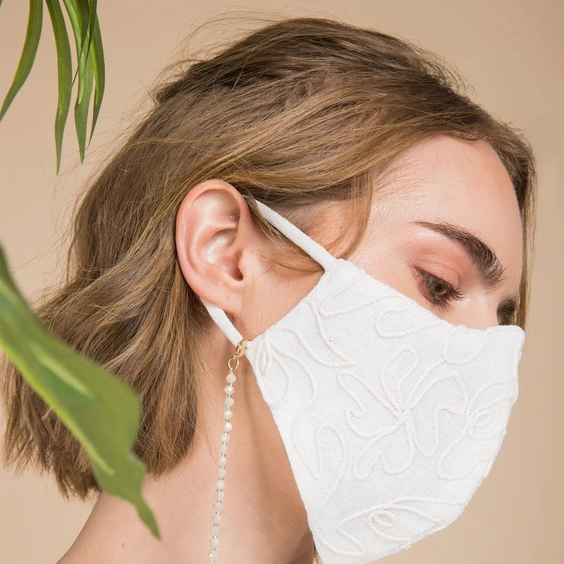 Saachi Style Linen Embroidered Mask In White