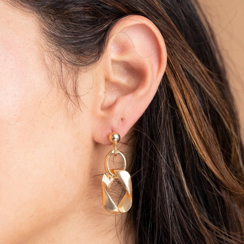 Saachi Style Silvia Cuban Chain Earring In Gold