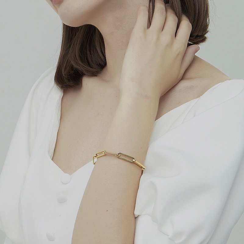 Shop Shapes Studio Thick Paperclip Chain Bracelet In Gold