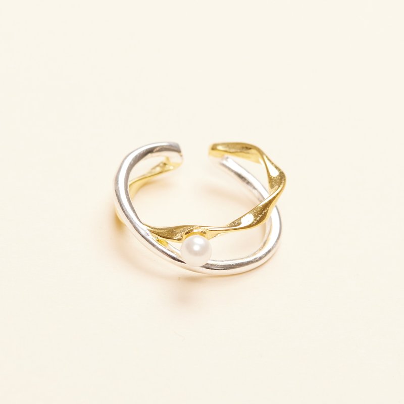 Shapes Studio Two Tone Cross Over Ring (gold Vermeil)