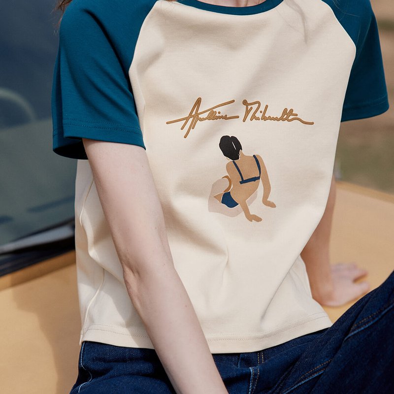 Shop Simple Retro Apolline Women Power Inspired Graphic T-shirt In Black
