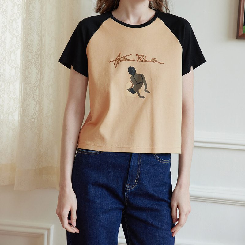 Simple Retro Apolline Women Power Inspired Graphic T-shirt In Black