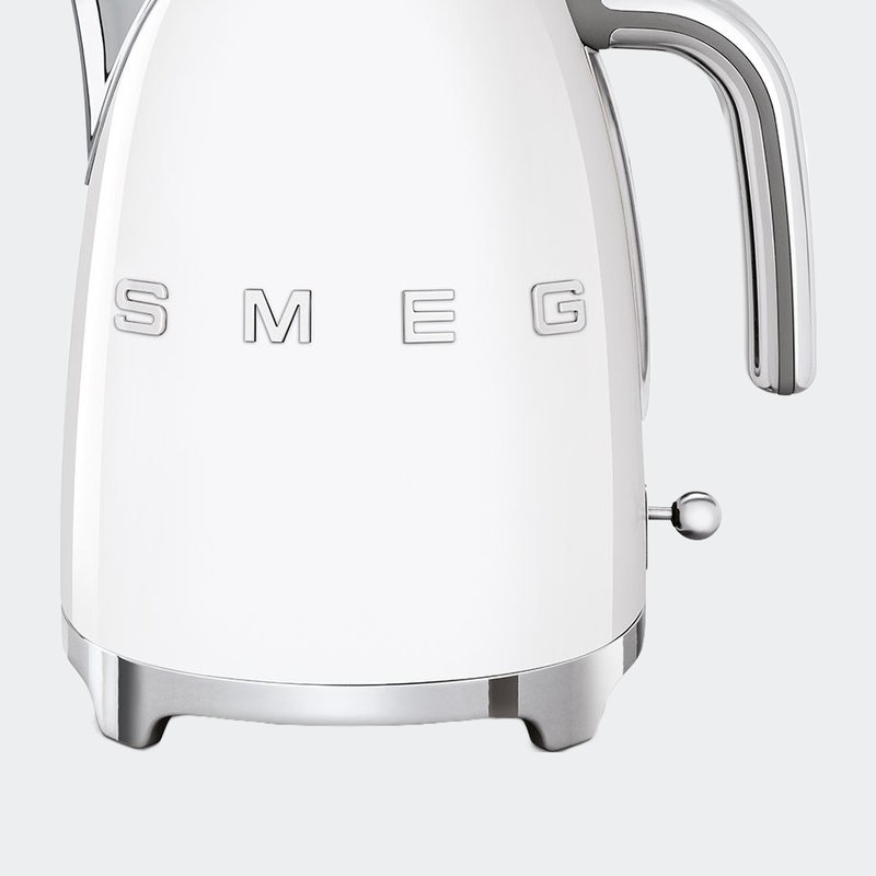 Shop Smeg Electric Kettle Klf03 In White