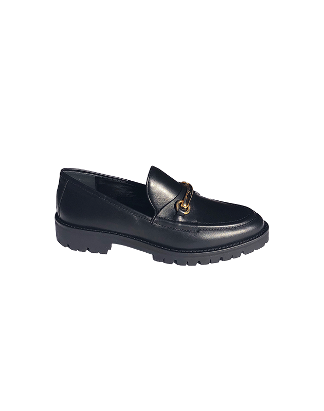 Suzanne Rae Lug Sole Loafer In Black