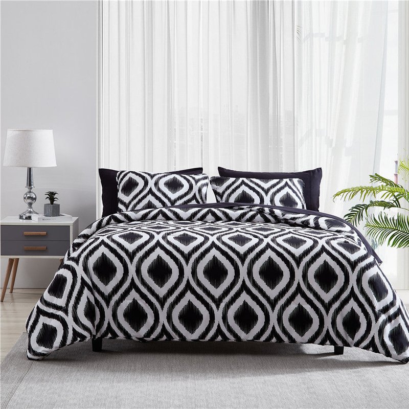 THE NESTING COMPANY CYPRESS 7 PIECE BED IN A BAG COMFORTER SET BLACK AND WHITE