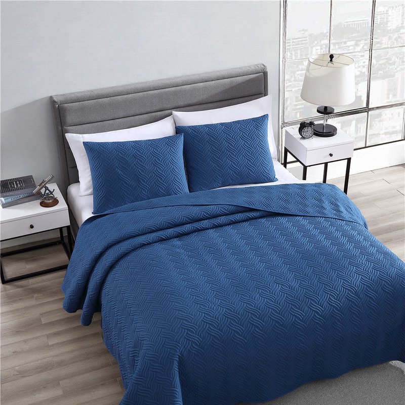 The Nesting Company Willow 3 Piece Quilt Set In Blue