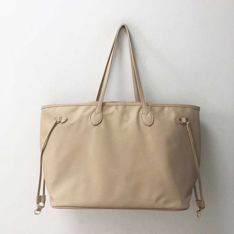 Threaded Pear Callie Tote In Yellow