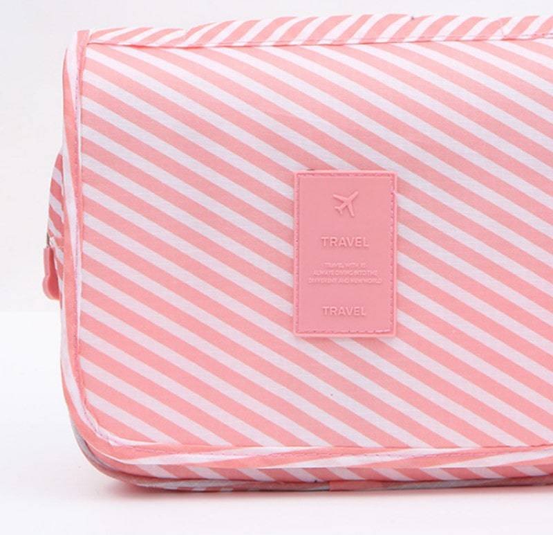 Threaded Pear Hangable Cosmetic Bag In Pink