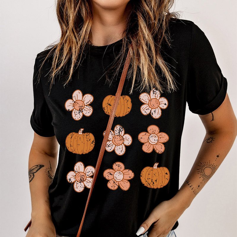 Threaded Pear Molly Pumpkin Flower Graphic Top In Black