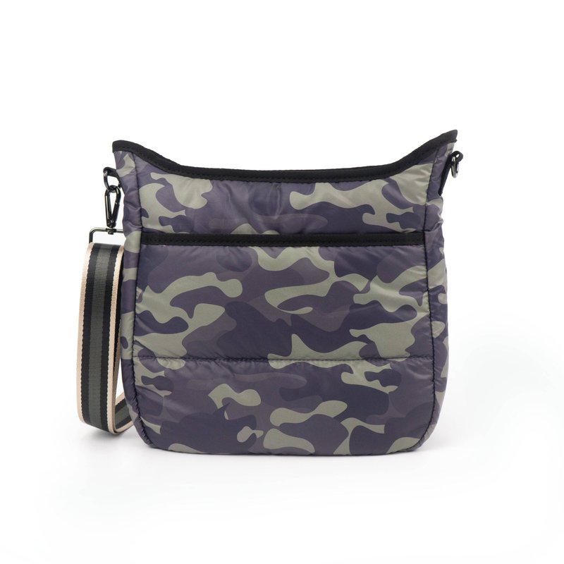 Threaded Pear Puffy Messenger Bag In Green