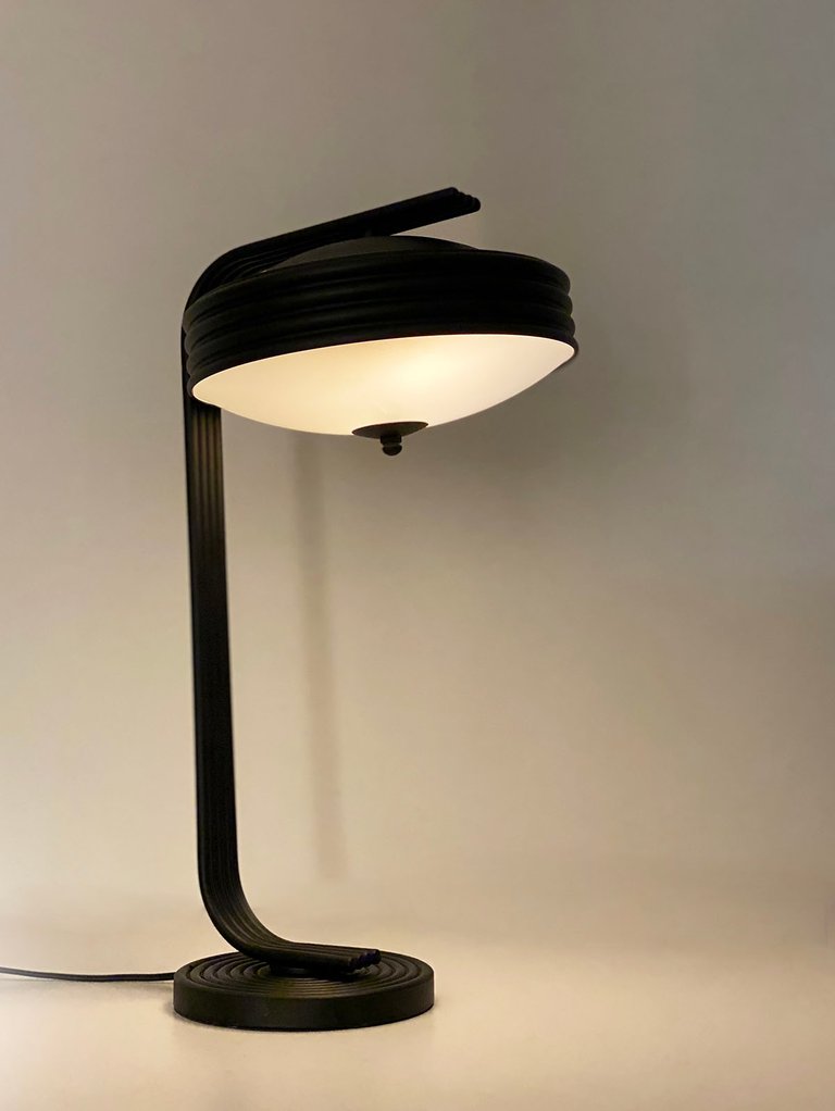 Trea Lighting Minion Black Art Deco, Minion Table Lamp
