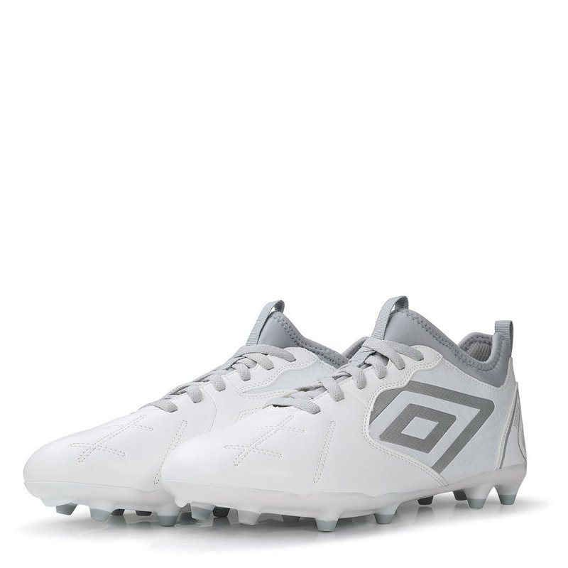 Umbro Tocco 2 Club Firm Ground Boots In White